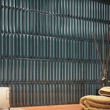 CVA Nairobi Arrow Blue | Ceramic | 25x100mm precut on 200x200x7.8mm | Gloss
