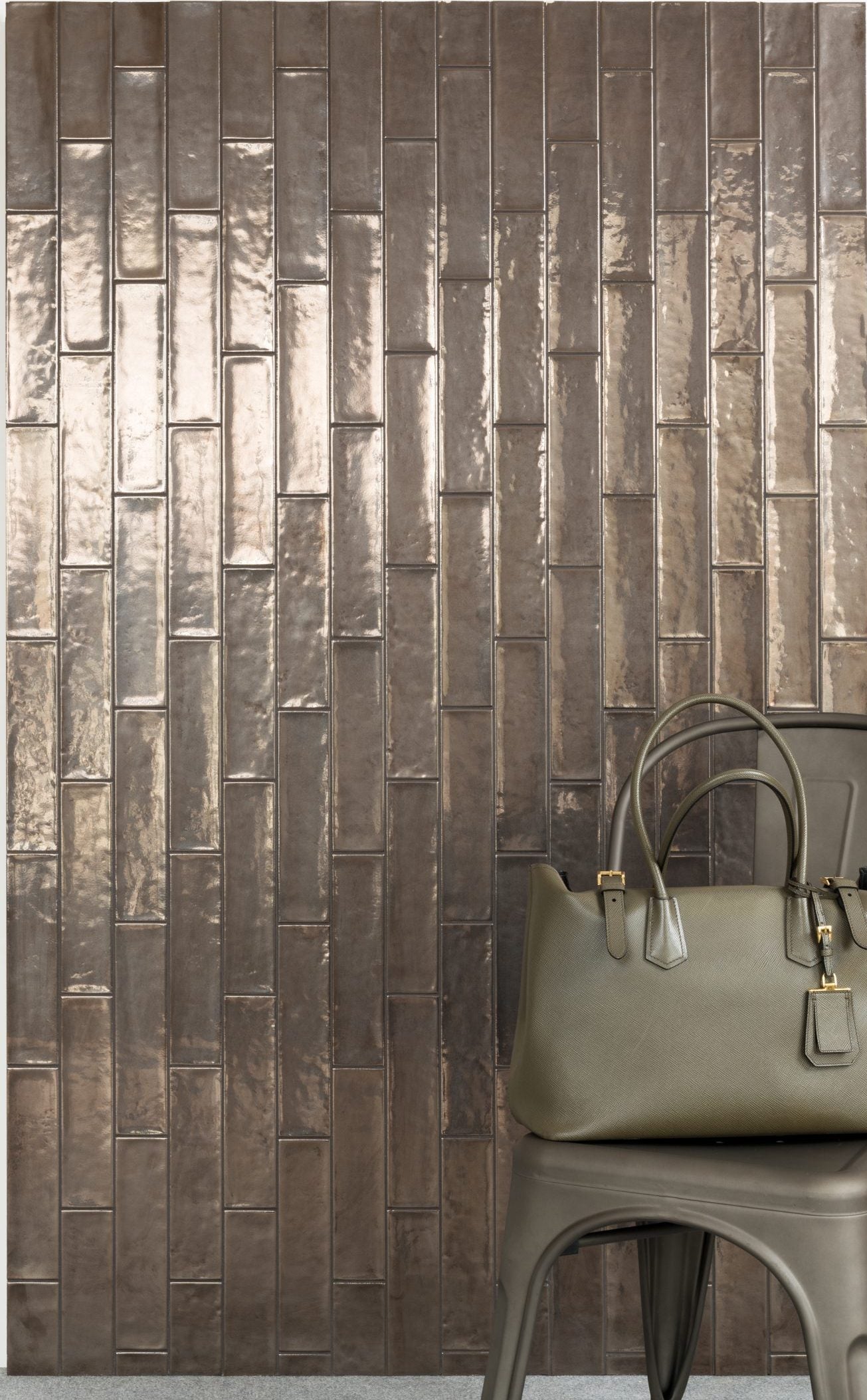Quintessenza- Cromia26 bronzo | Ceramic | 65x266x10mm | Metallic Gloss