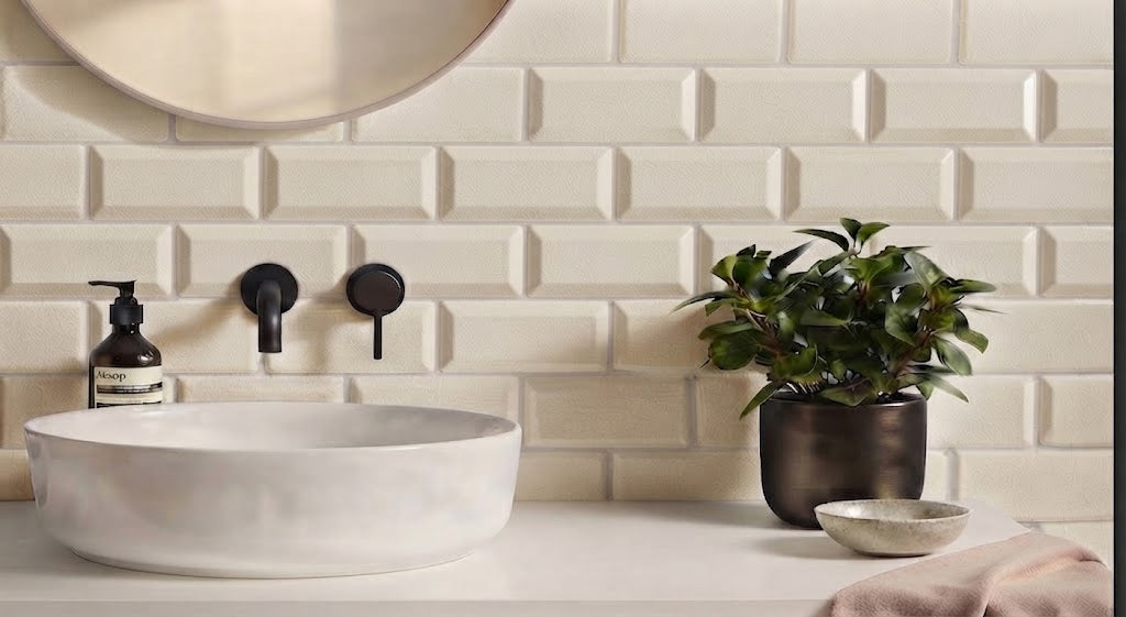 Adex - Modernista Marfil Crackle Bevelled ADMO2010 | Ceramic | 75x150x6.5mm | Crackle Gloss